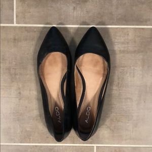 Aldo Black Point Flats Sz 9